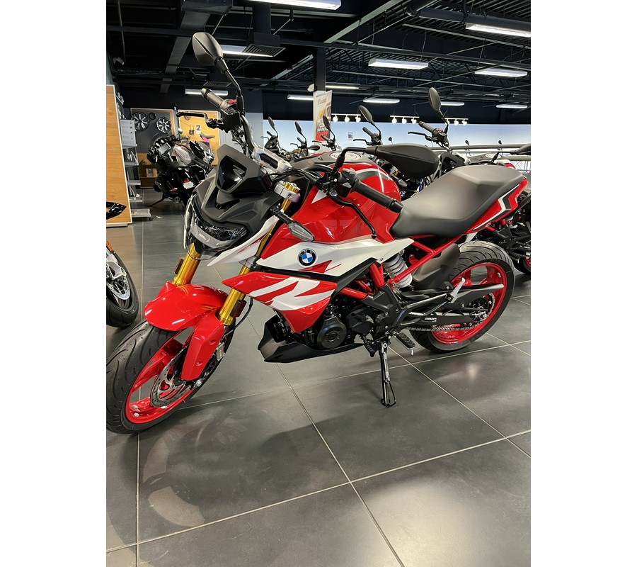 2023 BMW G 310 R