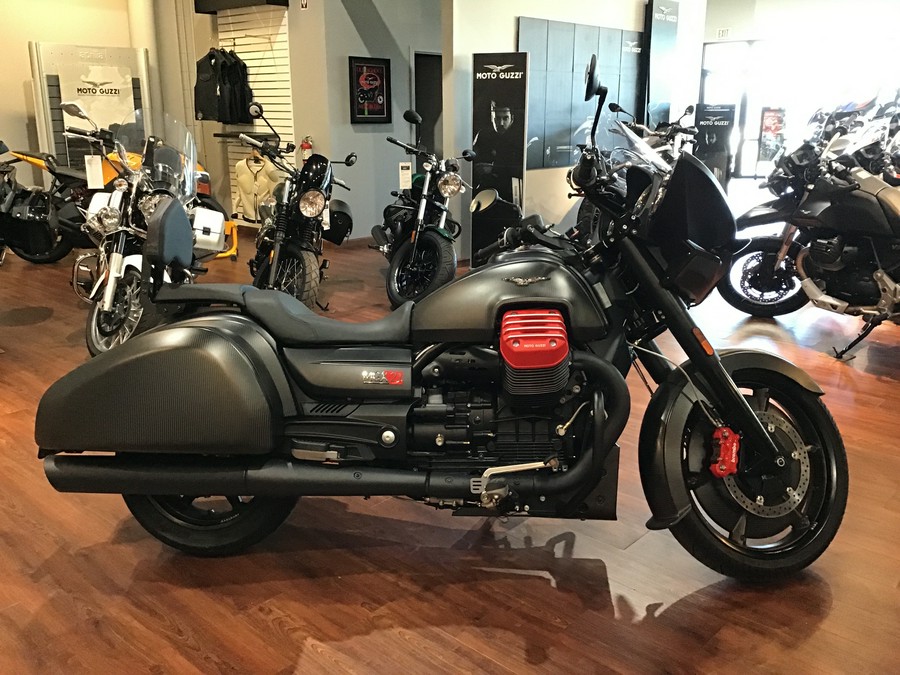 2017 Moto Guzzi MGX-21