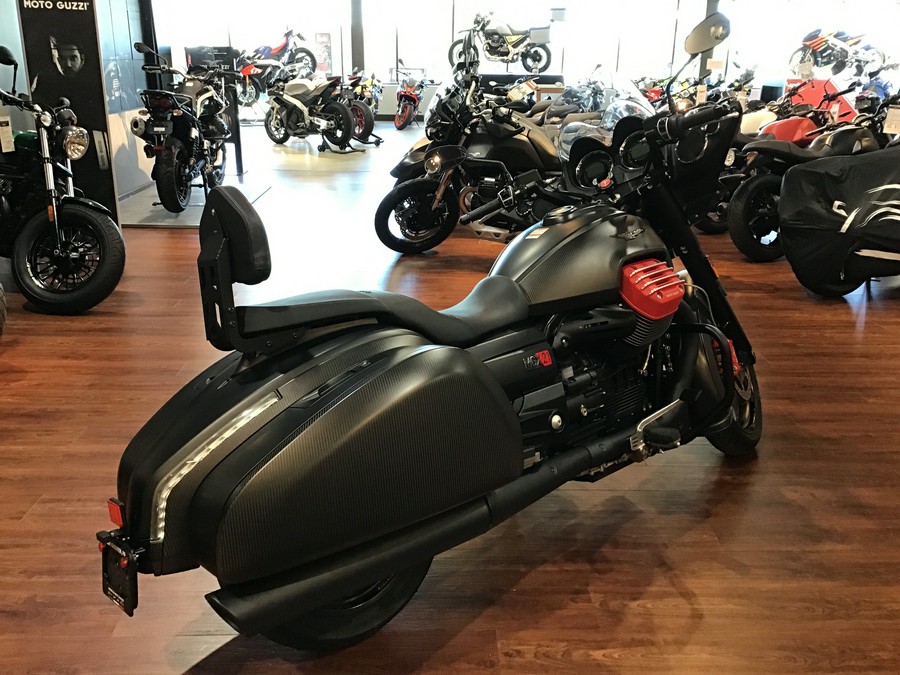 2017 Moto Guzzi MGX-21