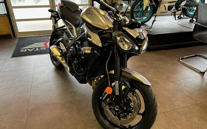 2024 Triumph Street Triple 765 R Silver Ice