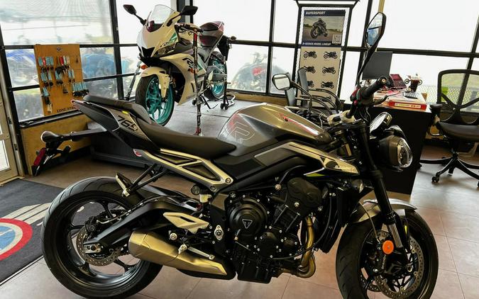 2024 Triumph Street Triple 765 R Silver Ice