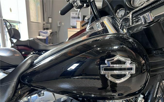 2011 Harley-Davidson Street Glide FLHX 30,867 Miles Vivid Black