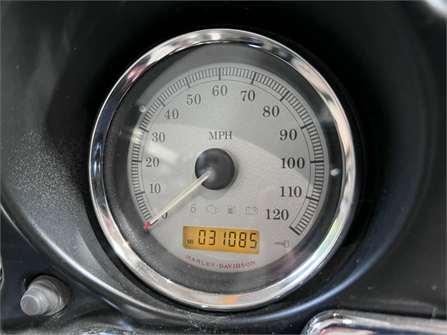 2011 Harley-Davidson Street Glide FLHX 30,867 Miles Vivid Black