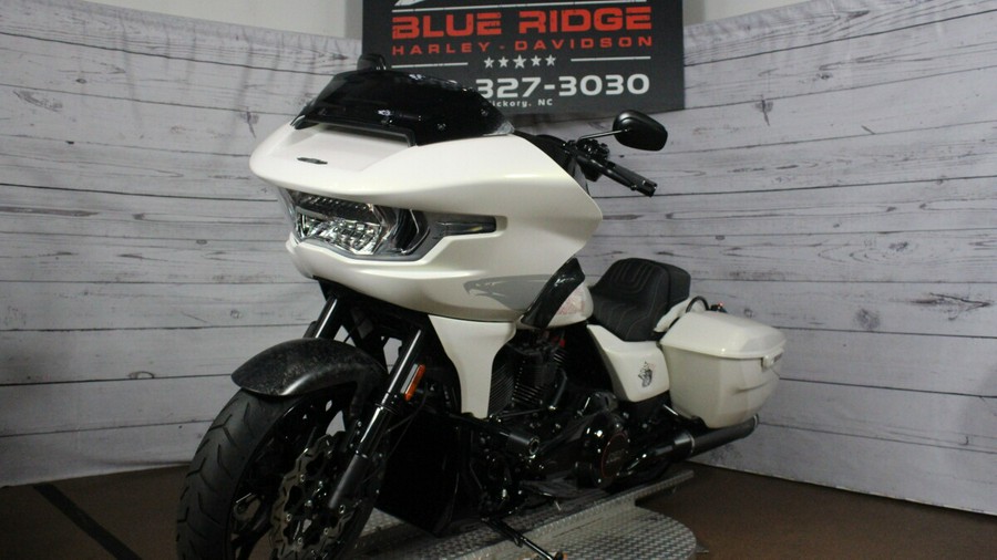 FLTRXSTSE 2024 CVO™ Road Glide® ST