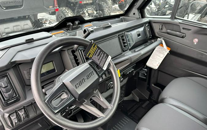 2026 Can-Am Defender XT CAB HD11