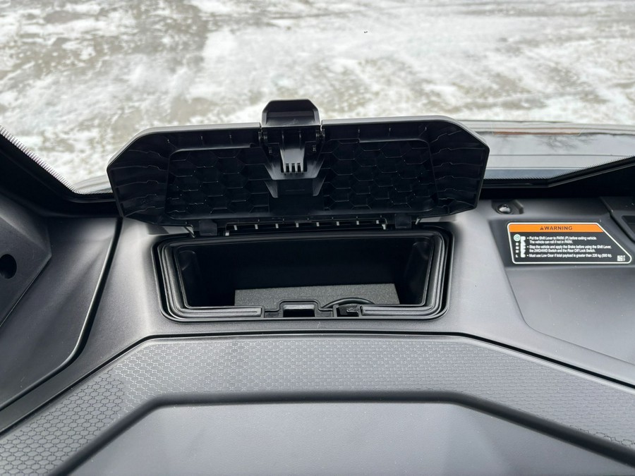 2026 Can-Am Defender XT CAB HD11