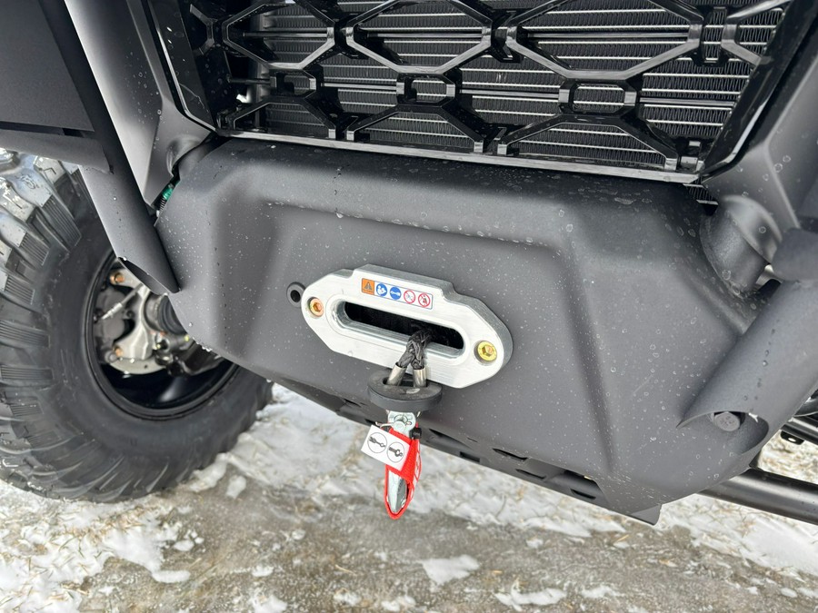 2026 Can-Am Defender XT CAB HD11