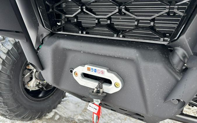 2026 Can-Am Defender XT CAB HD11