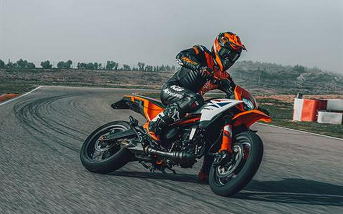 2025 KTM 390 SMC R