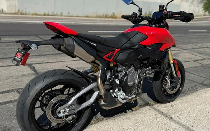 2026 Ducati Hypermotard V2