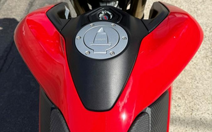 2026 Ducati Hypermotard V2