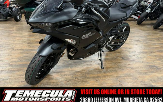2026 Kawasaki Ninja 500 ABS Metallic Flat Spark Black