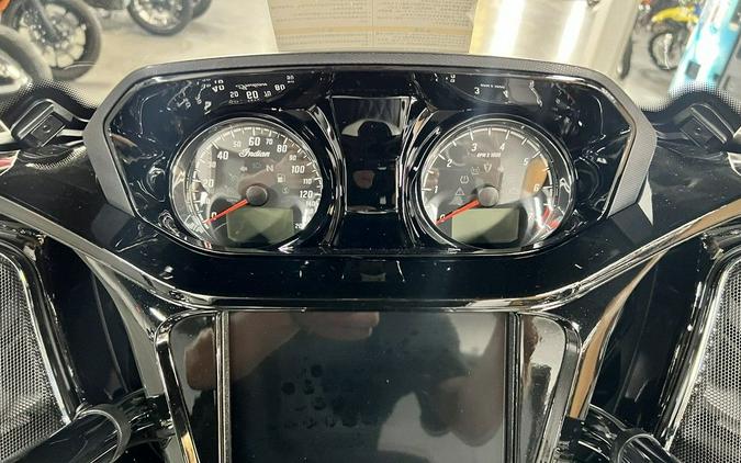 2026 Indian Motorcycle® Pursuit Limited Signature Series Frontier Pearl / Revere Red