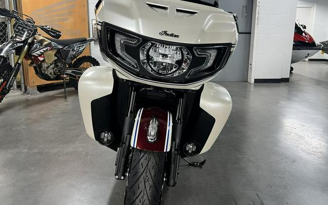 2026 Indian Motorcycle® Pursuit Limited Signature Series Frontier Pearl / Revere Red