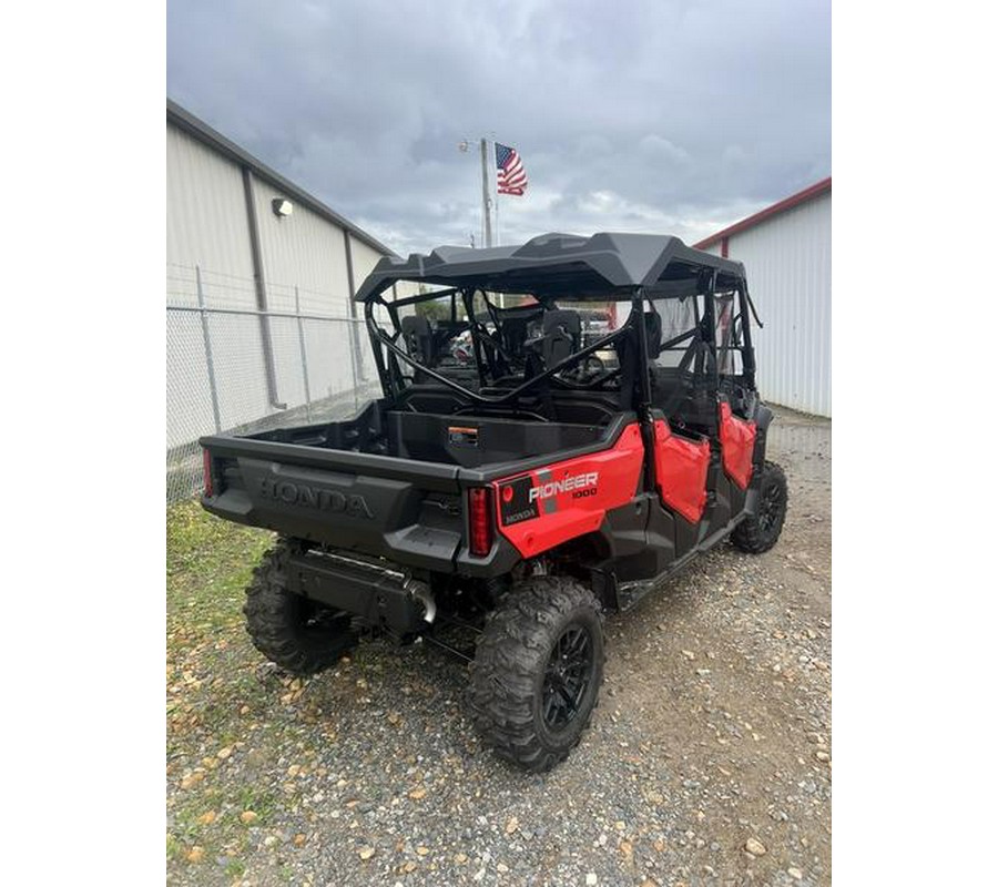 2023 Honda® Pioneer 1000-6 Deluxe Crew