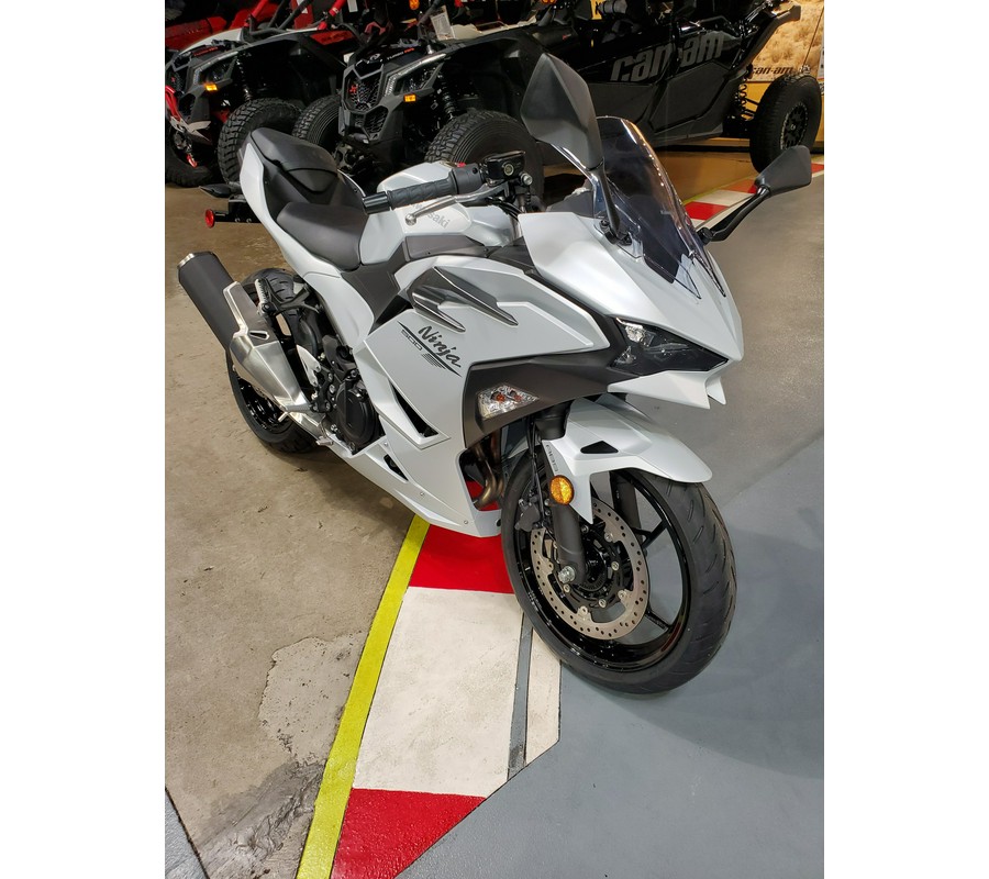 2024 Kawasaki NINJA 500 ABS