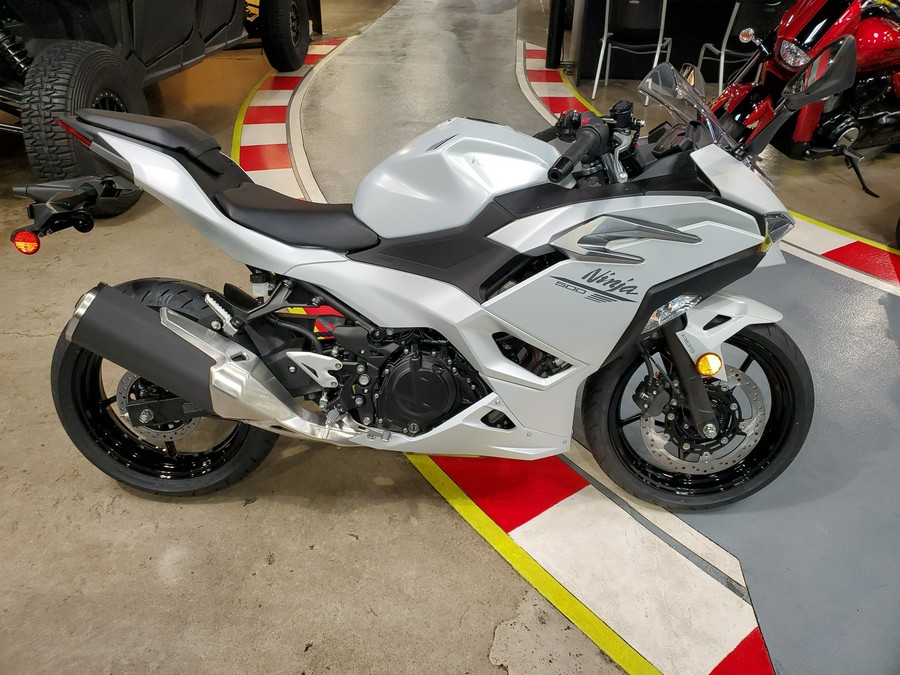 2024 Kawasaki NINJA 500 ABS