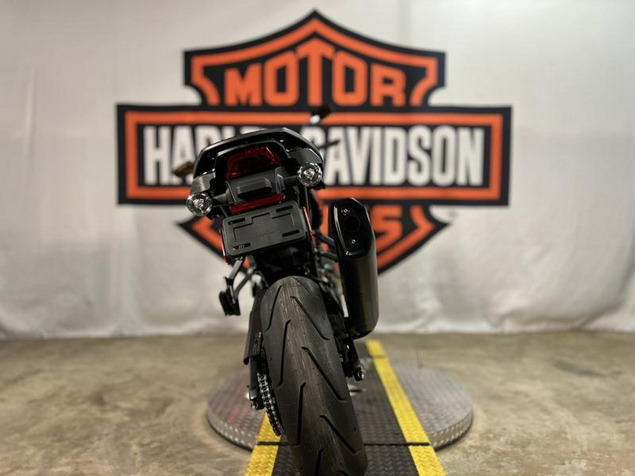 2025 Harley-Davidson® RA1250ST - Pan America® 1250 ST