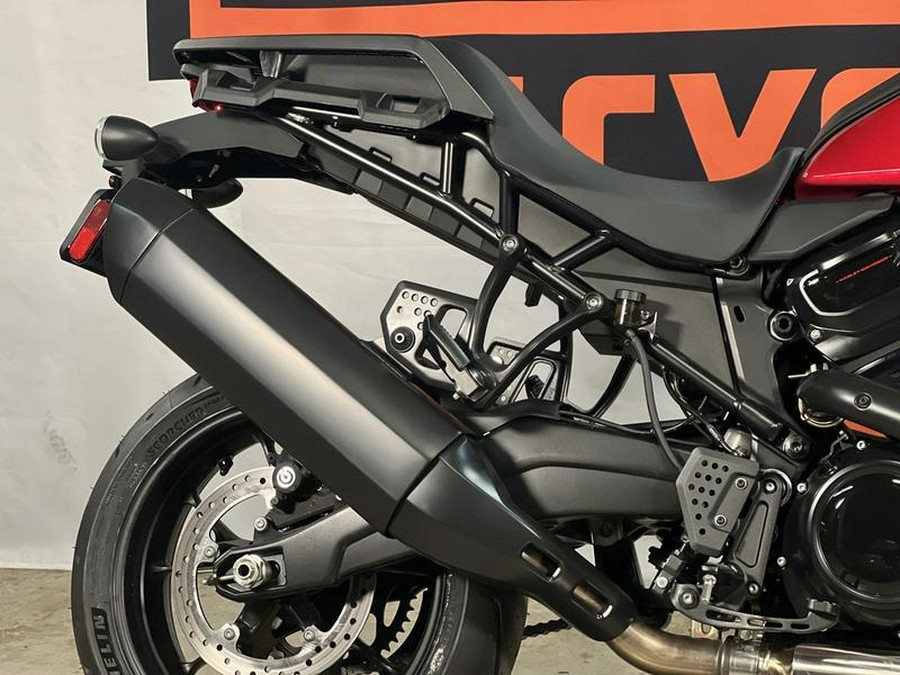 2025 Harley-Davidson® RA1250ST - Pan America® 1250 ST