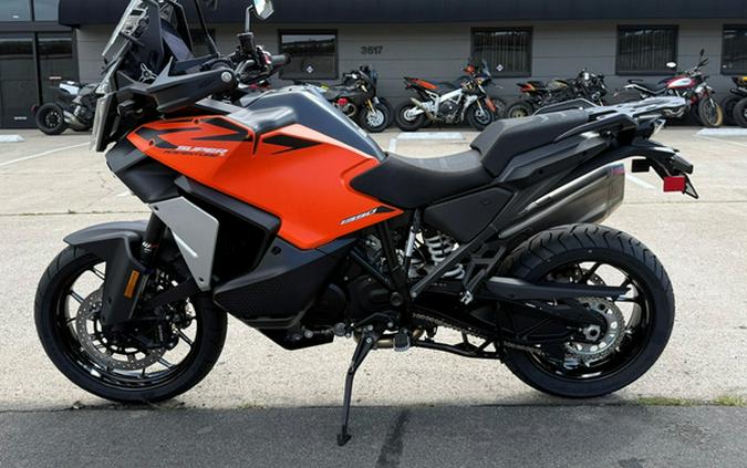 2026 KTM 1390 Super Adventure S EVO