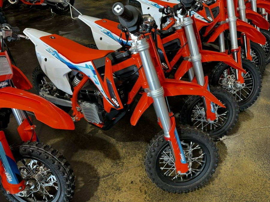 2024 KTM SX-E 3