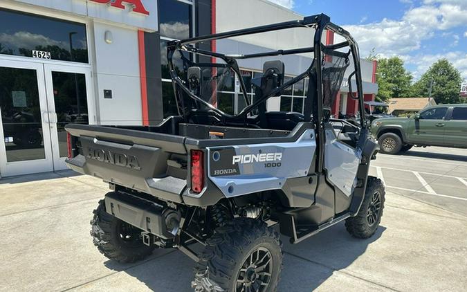 2024 Honda Pioneer 1000 Deluxe