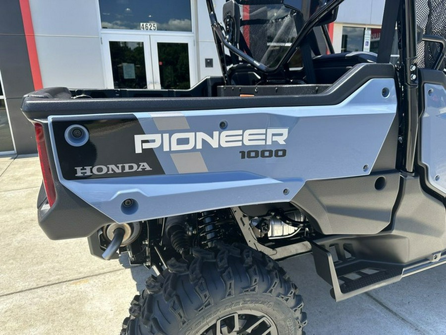 2024 Honda Pioneer 1000 Deluxe