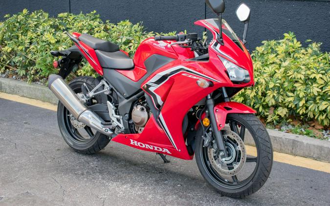 2022 Honda CBR300R ABS