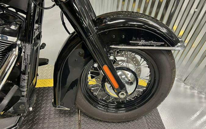 2018 Harley-Davidson FLHCS - Softail Heritage Classic 114