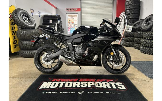 2026 YZF R7 - Yamaha