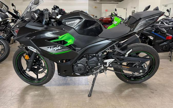 2023 Kawasaki Ninja 400