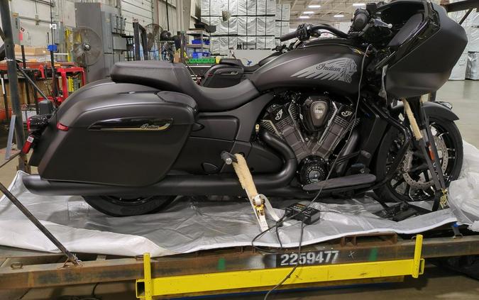 2025 Indian Motorcycle Challenger Dark Horse
