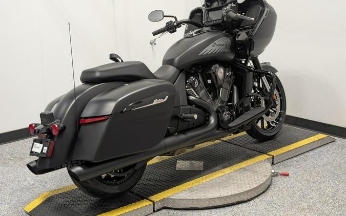 2025 Indian Motorcycle Challenger Dark Horse