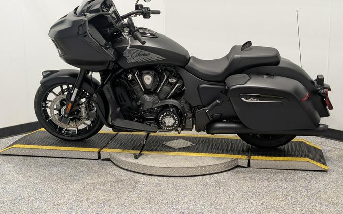 2025 Indian Motorcycle Challenger Dark Horse