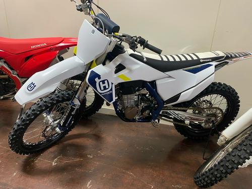 2020 Husqvarna FC 450, 350 and 250 First Look (5 Fast Facts)