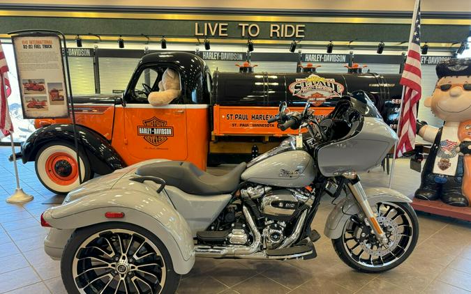 2023 Harley-Davidson Road Glide 3 Trike First Look [5 Fast Facts]