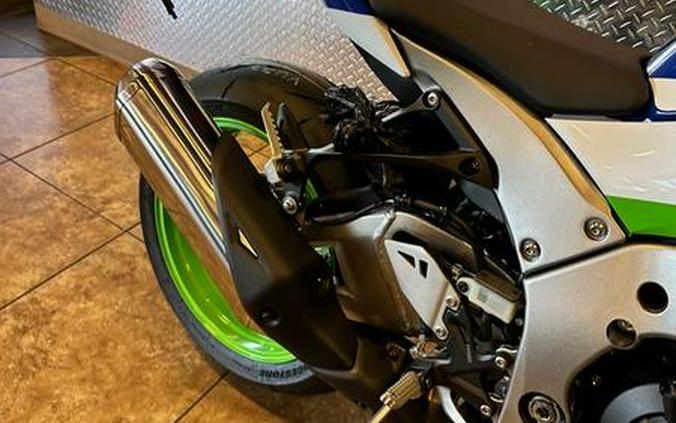 2024 Kawasaki Ninja® ZX™-10R 40th Anniversary Edition ABS