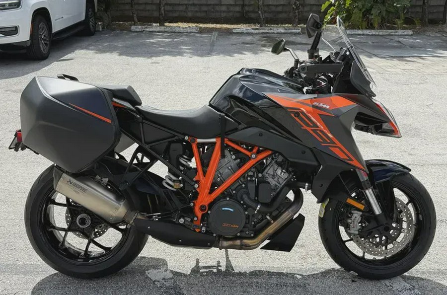 2020 KTM 1290 SUPER DUKE GT