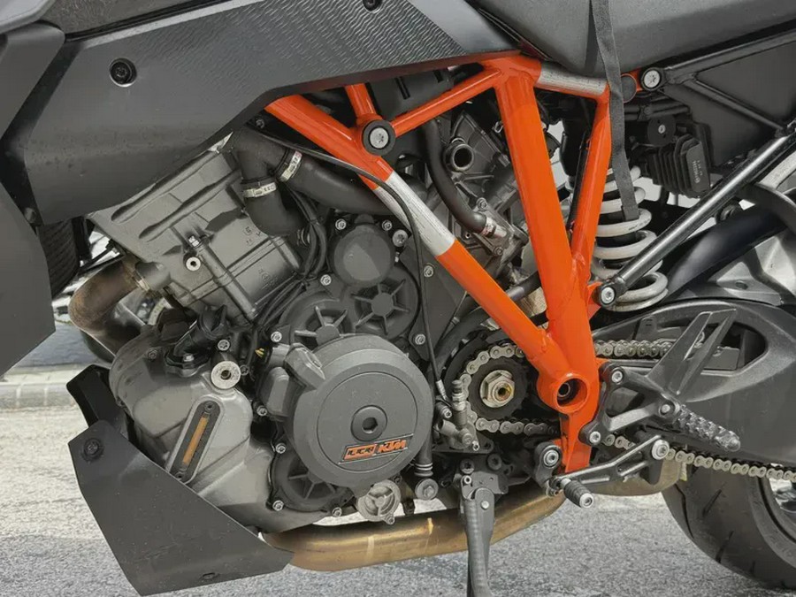 2020 KTM 1290 SUPER DUKE GT