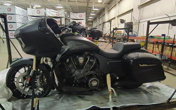 2025 Indian Motorcycle Challenger Dark Horse