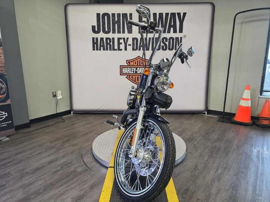 2012 Harley-Davidson XL1200V SPORTSTER SEVENTY-TWO