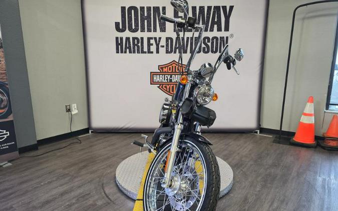 2012 Harley-Davidson XL1200V SPORTSTER SEVENTY-TWO