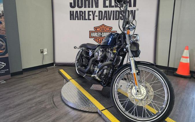 2012 Harley-Davidson XL1200V SPORTSTER SEVENTY-TWO