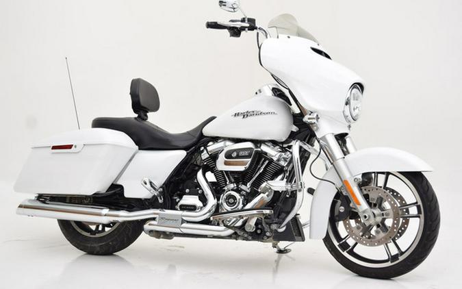 2017 Harley-Davidson Street Glide FLHXS - Special