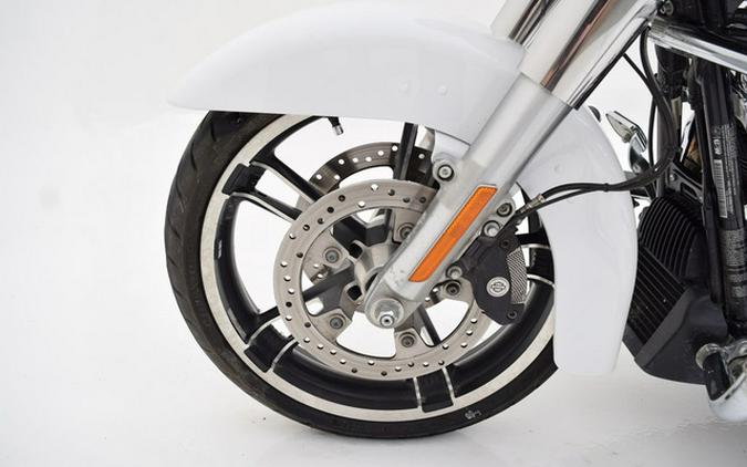 2017 Harley-Davidson Street Glide FLHXS - Special
