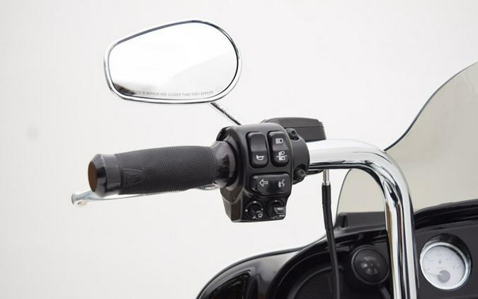 2017 Harley-Davidson Street Glide FLHXS - Special