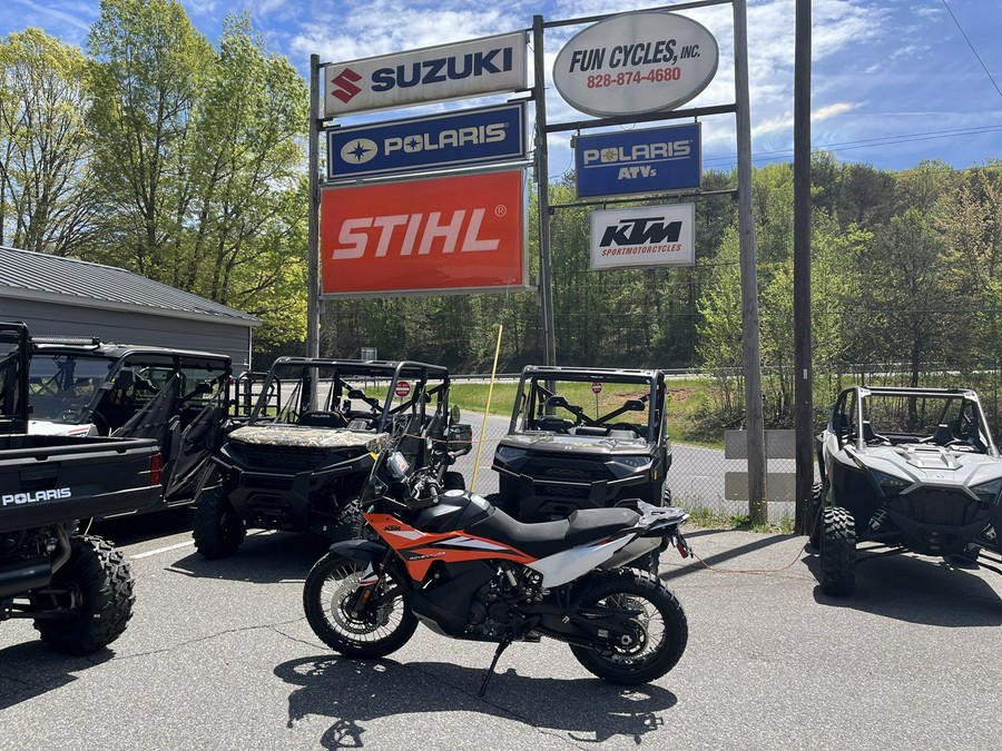 2023 KTM 890 Adventure