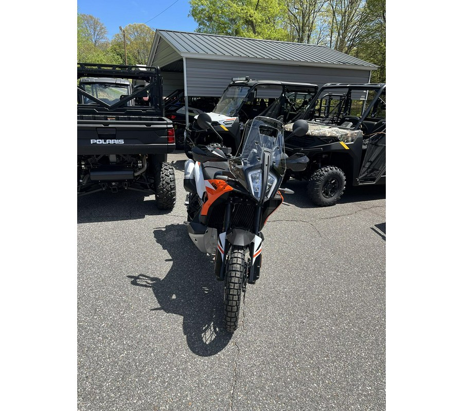 2023 KTM 890 Adventure