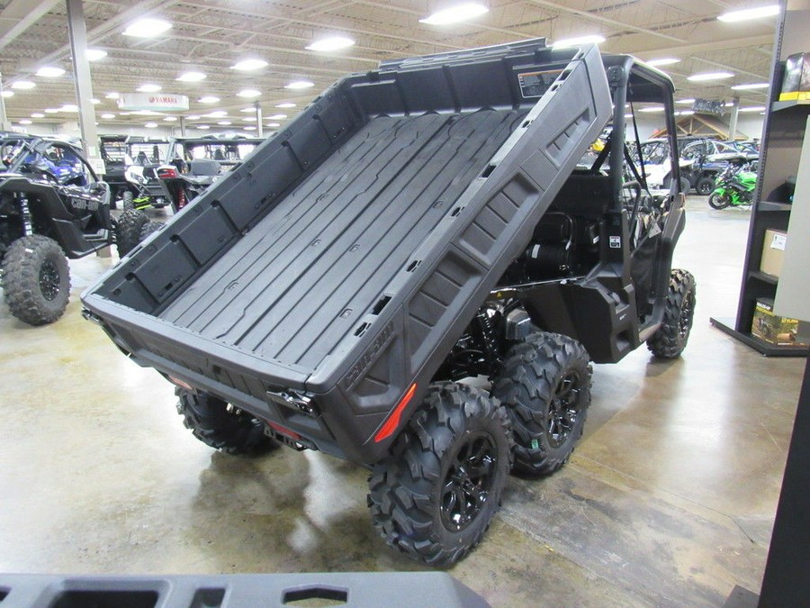 2024 Can-Am® Defender 6x6 XT HD10