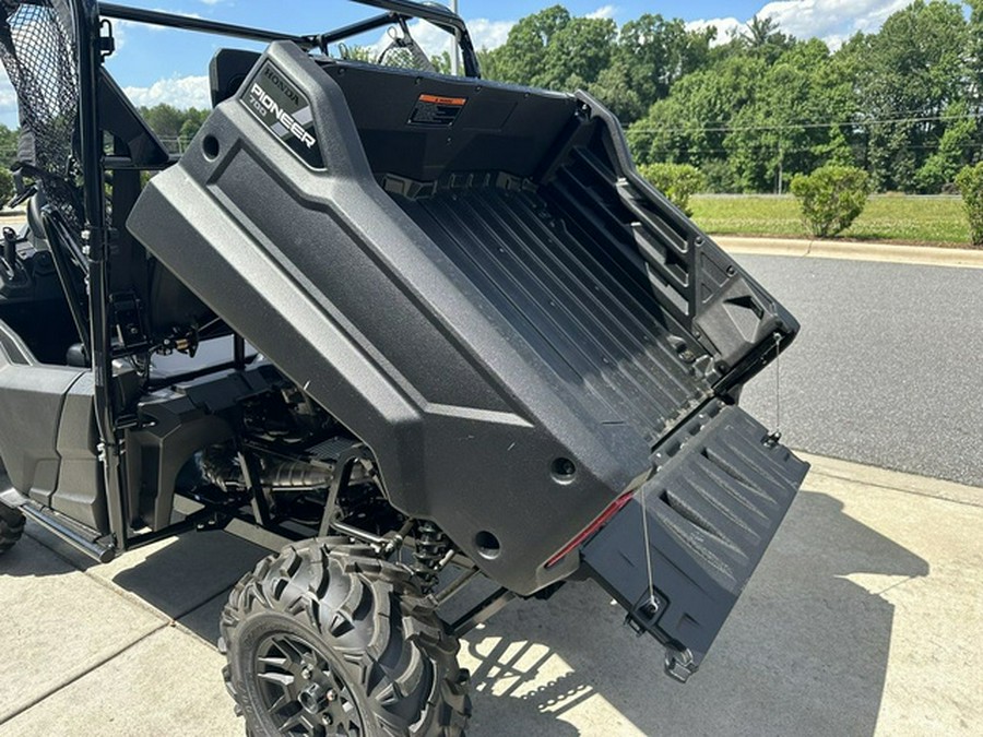 2025 Honda Pioneer 700 Deluxe